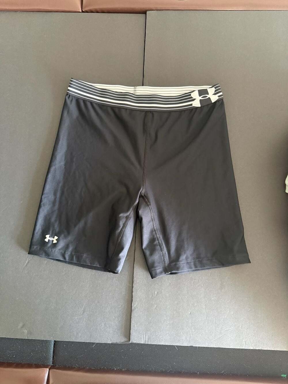Under Armour Compression Shorts Black Striped Waistband